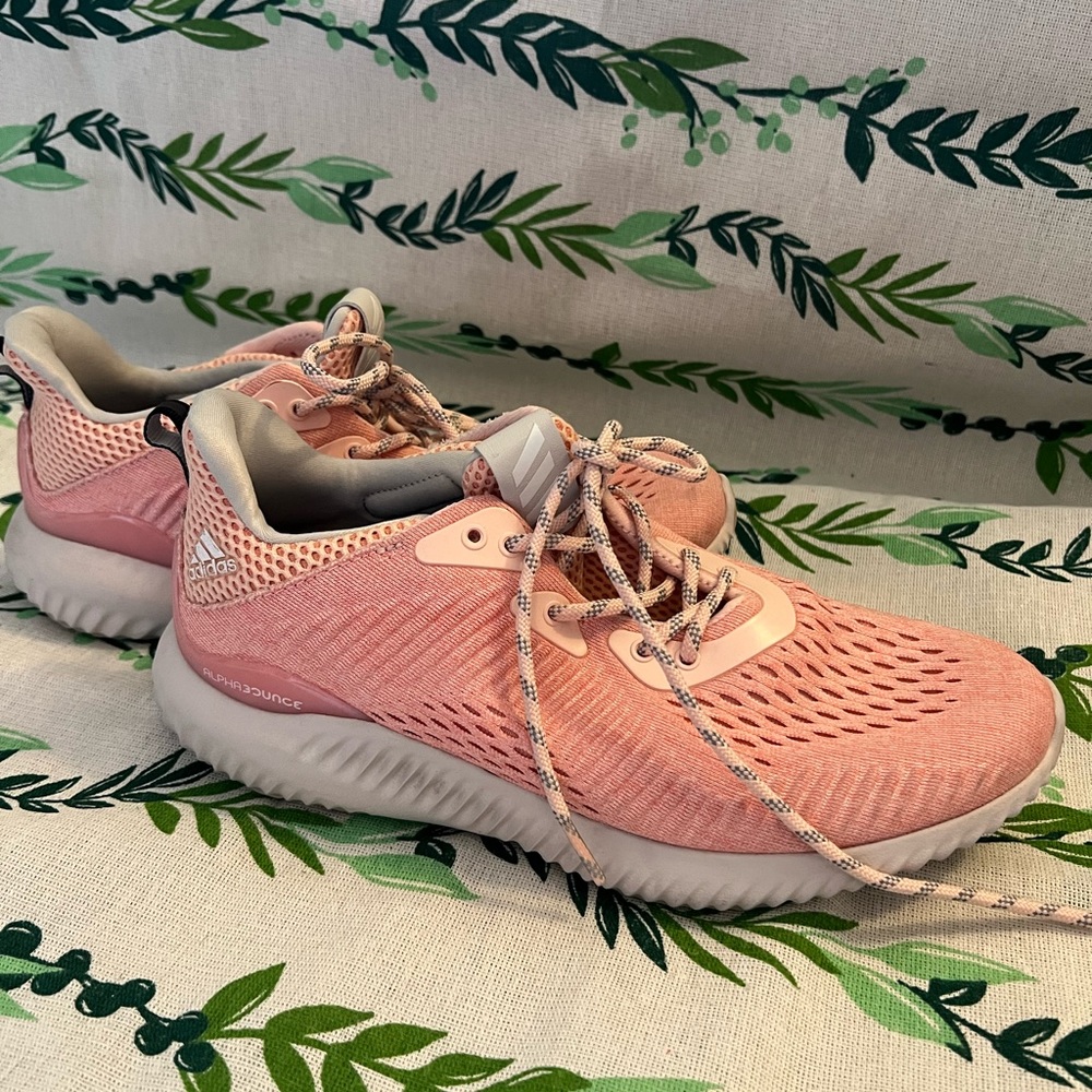 - Pink Adidas AlphaBounce running shoes - Picture 3 of 7